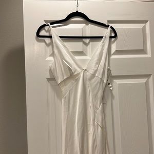 INSANELY UNIQUE AND STUNNING KAREN MILLEN BRIDAL DRESS